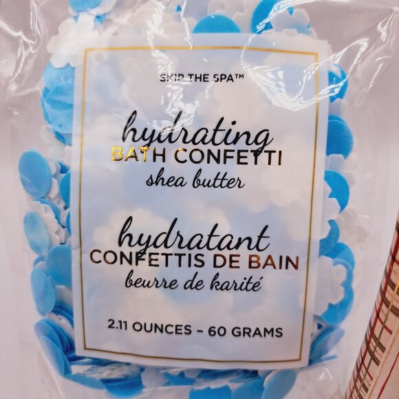 Holiday Bath Bundle Christmas Snowflake Bath Confetti & Candy Cane Hand Cream - Picture 4 of 7